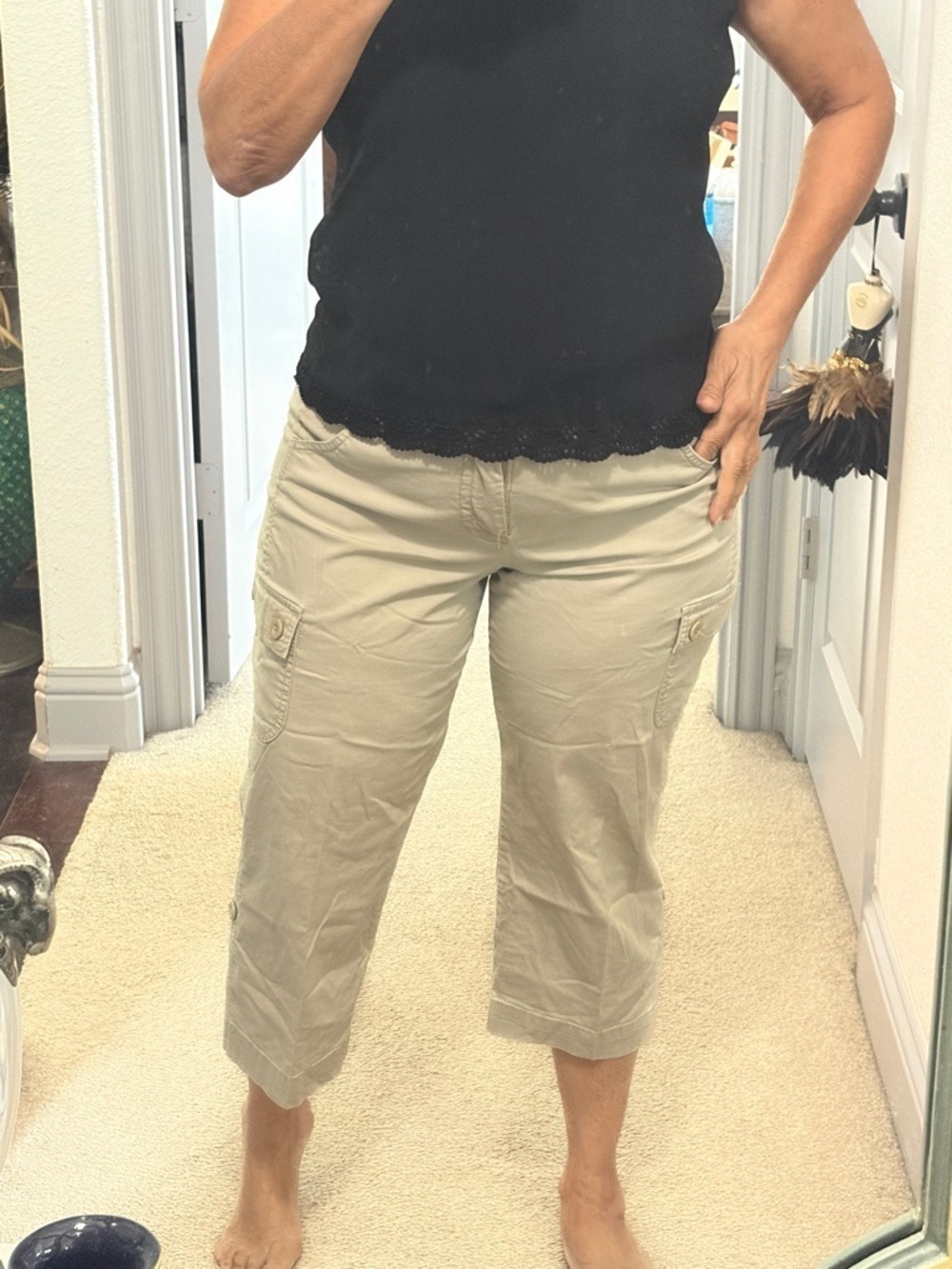 Pappagallo Beige Cargo Capri Pants